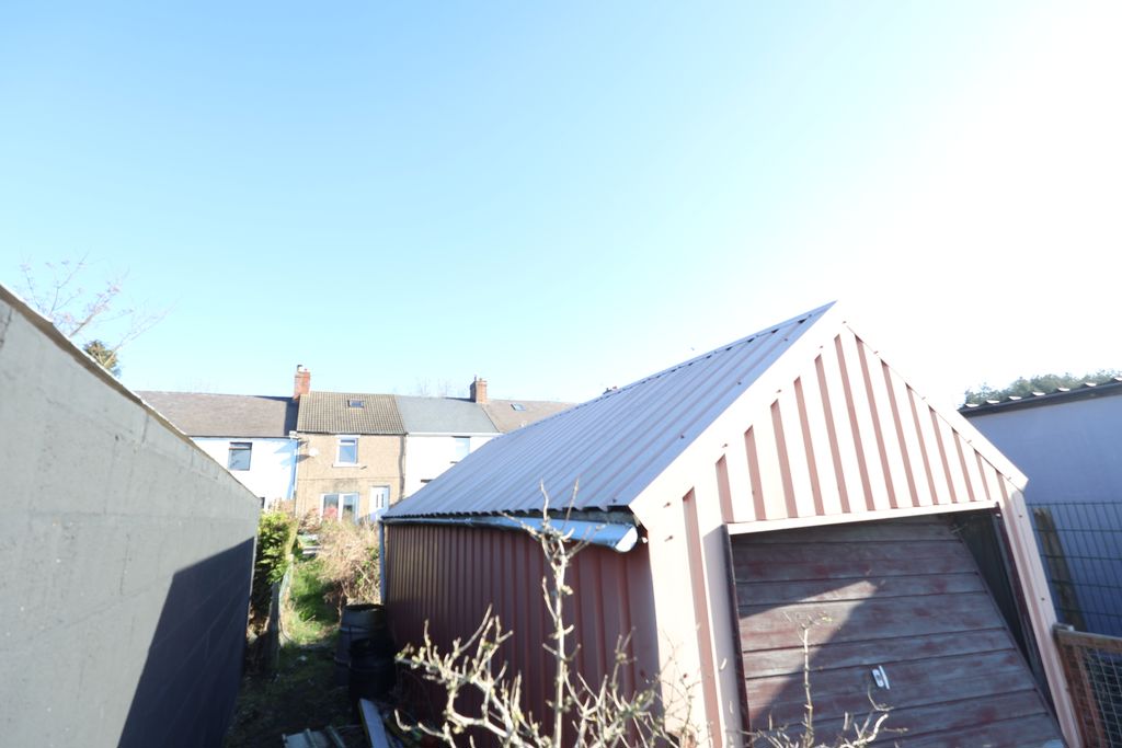 Front Garden/Garage- click for photo gallery